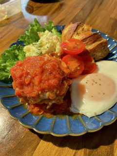 トマト煮込みチーズハンバーグ-レシピのメイン写真