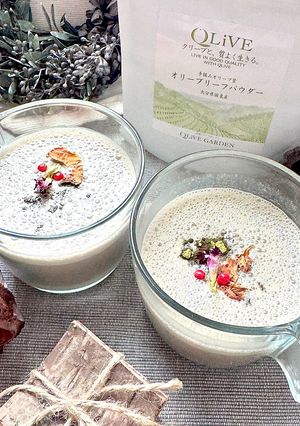 オリーブとバナナのナッツミルクスムージー-レシピのメイン写真