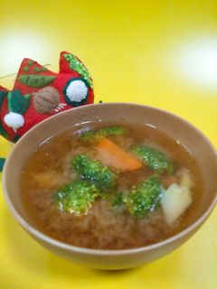 ブロッコリーの味噌汁 -レシピのメイン写真