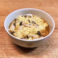 รูปของ カットサラダでやさしい卵とじうどん
