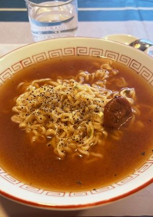 ブラックペッパーと梅干しのラーメン-レシピのメイン写真