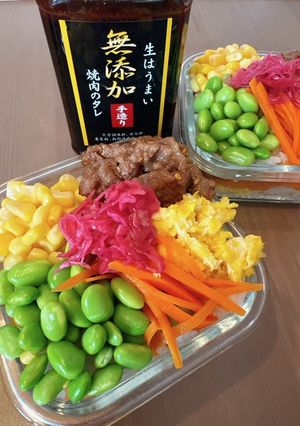 焼肉の生だれで作る　華やか祝いカップ寿司-レシピのメイン写真