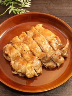 超簡単!しっとりフライパンローストチキン-レシピのメイン写真