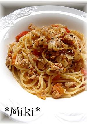 ナッツ入り、きのこと挽き肉のトマトパスタ-レシピのメイン写真