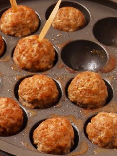 ホムパ! たこ焼き器でまん丸サルシッチャ-レシピのメイン写真
