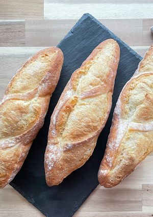 材料4つ!作りやすいフランスパン-レシピのメイン写真