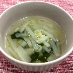 รูปของ 【郡山女子大】ねぎとわかめの中華スープ