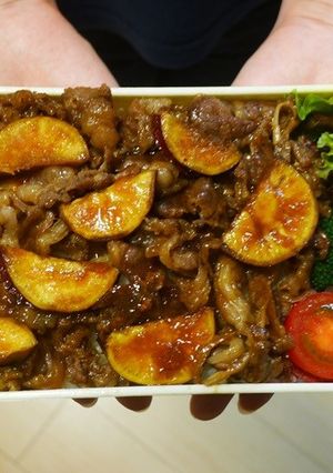 レンジde牛肉とさつまいも甘醤油の丼弁当-レシピのメイン写真