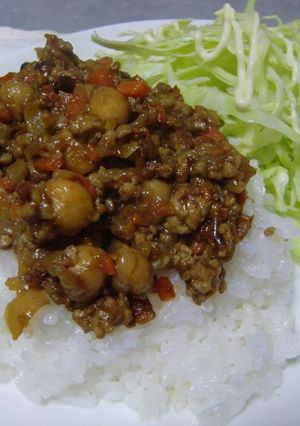 お豆さんごろごろドライカレー-レシピのメイン写真