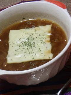 ☆簡単オニオンスープのとろりチーズ乗せ☆-レシピのメイン写真
