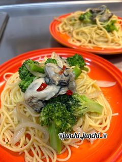 ♡牡蠣のオイル漬けとブロッコリーのパスタ-レシピのメイン写真