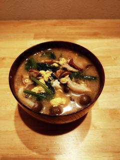 ほうれん草と豚バラの具だくさん味噌汁-レシピのメイン写真
