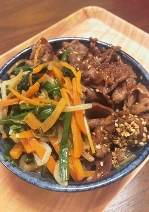給食の「ビビンバ丼」♡肉＆ナムルで大満足-レシピのメイン写真