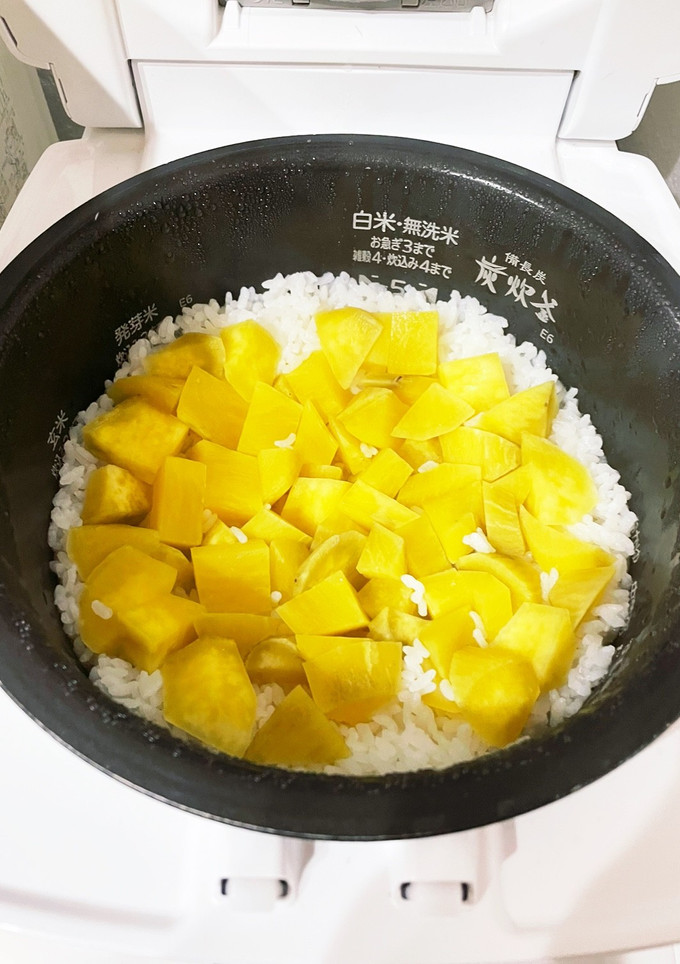 塩だけ簡単！さつまいもごはん-レシピのメイン写真