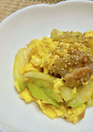 とろっとろ玉子とセロリの塩麹炒め-レシピのメイン写真