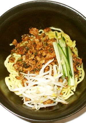 肉味噌もやし麵♪冷え性に簡単昼ごはん-レシピのメイン写真
