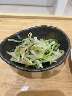 大量消費!豆苗もやし炒め-レシピのメイン写真