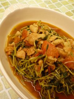 ✿鶏皮と豆苗炒めバルサミコ風味✿-レシピのメイン写真