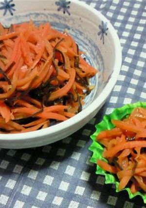 お弁当にすぐ出来る♪人参の塩昆布煮-レシピのメイン写真