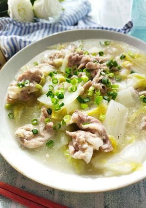 トロうまっ☆白菜と塩麹豚こまの煮物-レシピのメイン写真