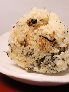 朝昼夕♪ちりめん山椒ゴマの焼きおにぎり-レシピのメイン写真