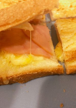 超簡単☆冷凍食パンでハムチーズトースト-レシピのメイン写真