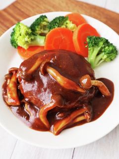 デミグラスソースで☆煮込みハンバーグ-レシピのメイン写真