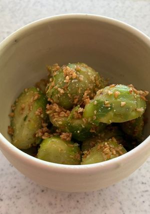 【ほろ苦い冬の味♪】芽キャベツの胡麻和え-レシピのメイン写真