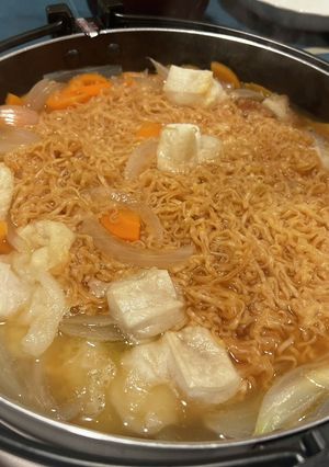 餅と野菜入り鍋チキンラーメン-レシピのメイン写真