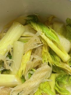 セロリとさきいかオリーブオイル合え-レシピのメイン写真