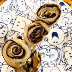 รูปของ ナスと豚バラのくるくる焼き