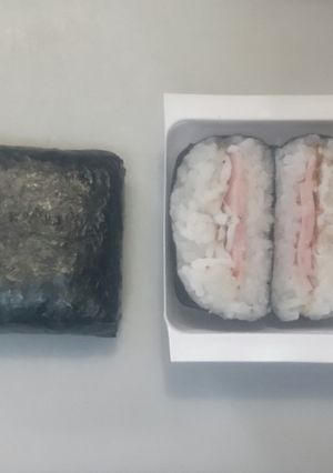 豆腐のパック活用法①おにぎらず-レシピのメイン写真
