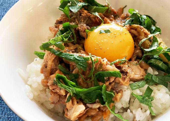 冷凍ご飯にちょいワザ！サバ缶納豆キムチ丼 by 桃的美しき日々 【クックパッド】 簡単おいしいみんなのレシピが392万品