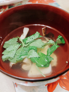 松茸と生麩のお吸い物-レシピのメイン写真