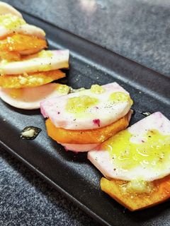 もものすけと柿のさっぱりサラダ-レシピのメイン写真