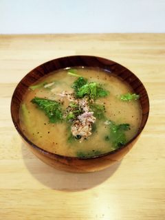 プチヴェールとツナ缶のかんたん味噌汁-レシピのメイン写真