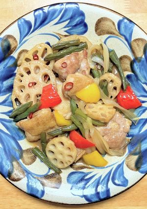 鶏もも肉とレンコンとパプリカの甘酢炒め-レシピのメイン写真