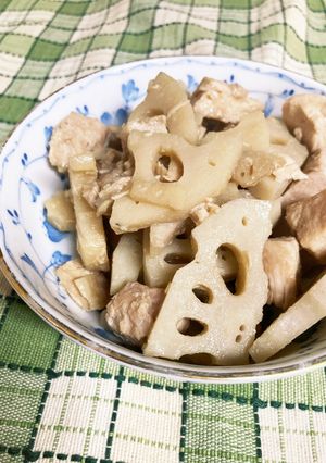 鶏肉と蓮根で☺ 味の染みた酢醤油煮-レシピのメイン写真