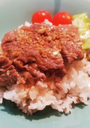 お手軽！赤ワインソースのステーキ丼☆-レシピのメイン写真
