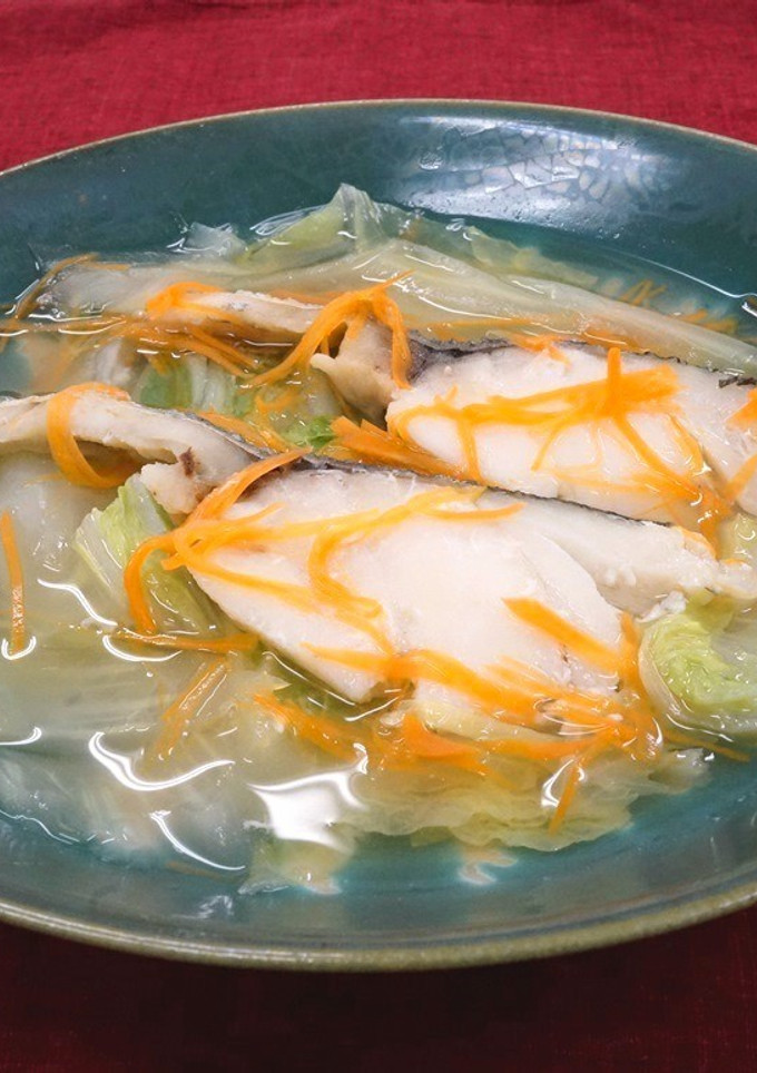 レンジで簡単♪塩鱈と白菜の酒蒸し-レシピのメイン写真