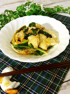 ご飯が進む!小松菜と鶏胸肉のキムチ炒め-レシピのメイン写真