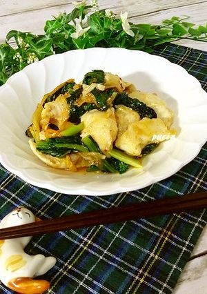 ご飯が進む！小松菜と鶏胸肉のキムチ炒め-レシピのメイン写真