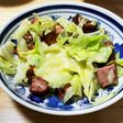 ハムステーキonチーズキャベツで蒸し焼き