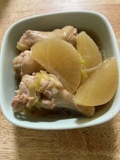 鶏肉手羽元と大根白ネギの煮物-レシピのメイン写真