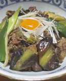 ナスとネギ少しのお肉で！すき焼き牛丼