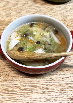 カットサラダとサラダチキンコンソメスープ-レシピのメイン写真