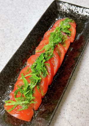 塩とオイルだけ♪大葉のせ冷やしトマト-レシピのメイン写真