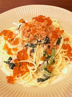 チーズと鮭フレークといくらのパスタ-レシピのメイン写真
