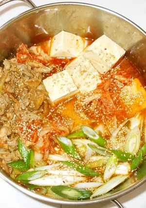 豆腐チゲ鍋♪プレ更年期におすすめ簡単薬膳-レシピのメイン写真