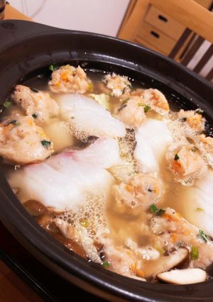 お鍋でなんでも合う！人参とネギ鶏のつみれ-レシピのメイン写真